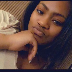 Meet your Posher, Whitney